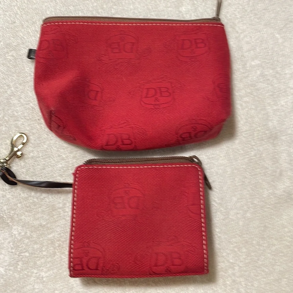 Dooney & Bourke Signature Fabric Top Zipper Tote - Picture 8 of 11